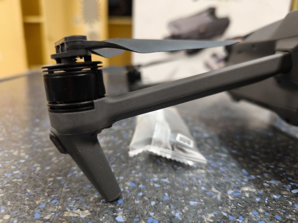 Drona Dji Mavic 3 Pro