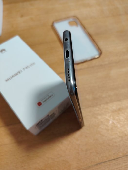 Vând Huawei p40 Lite
