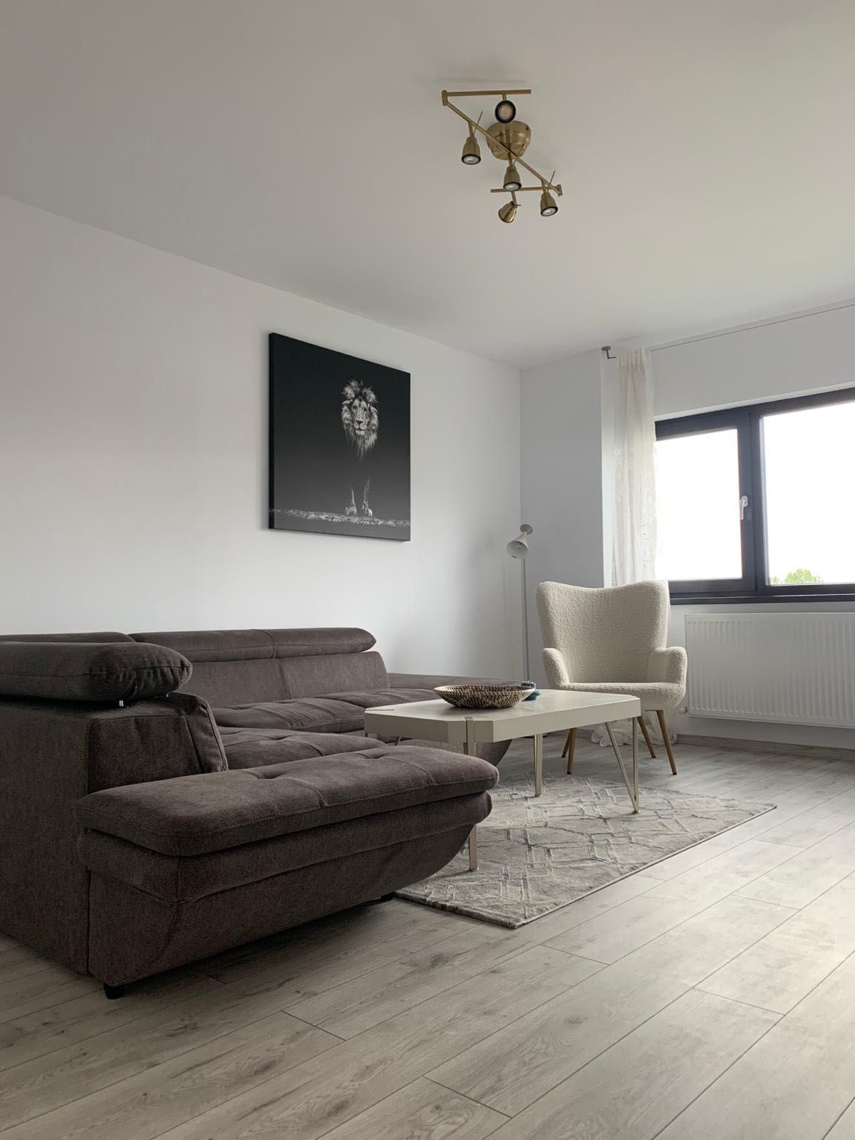 Inchiriez apartament 2 camere pe termen lung 700 euro/luna