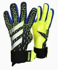 Вратарские перчатки, футбольные Adidas Predator Competition