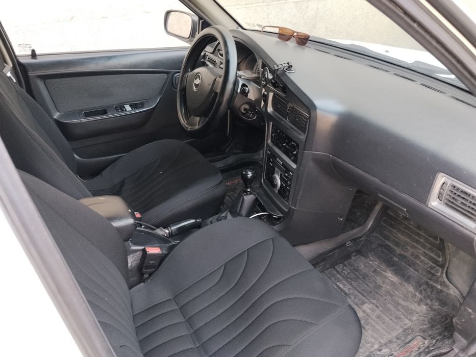 2010 сонс нексия сотилади