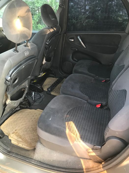 Citroen Xsara Picasso sau schimb cu 7 locuri