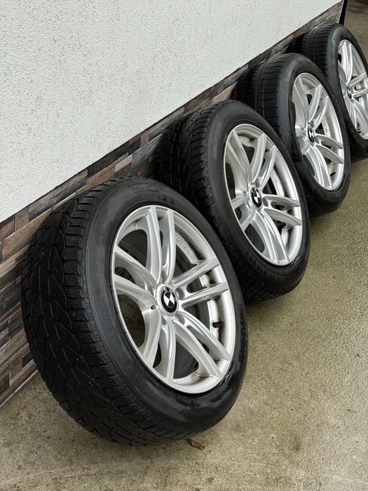 Vand jante originale BMW r17 echipate cu anvelope de iarna