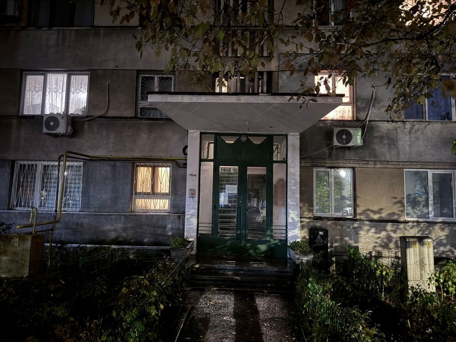 Apartament 3 camere mc la scoala nr 21