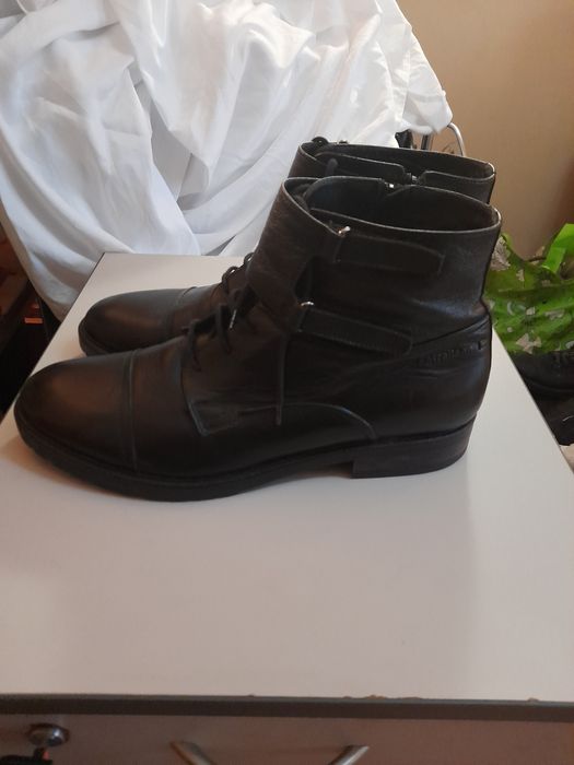 Черни модерни ботуши №45 STRELLSON  швейцарски, хубава естествена кожа