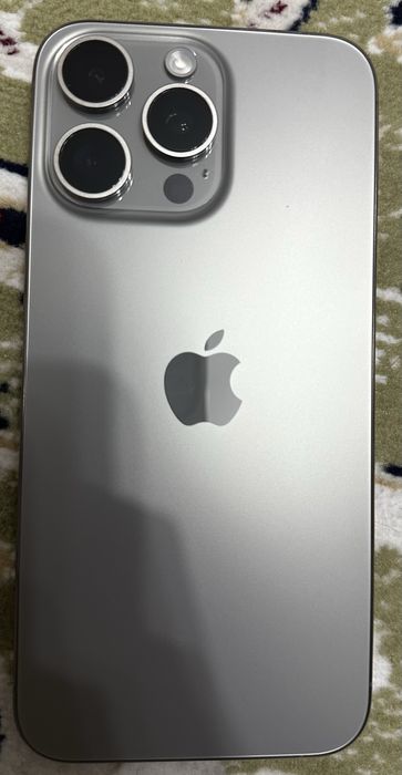 Продам Iphone 15 pro max на 256гб