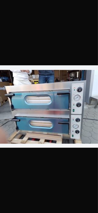 Food truck complet echipat pizza, burgeri , clatite