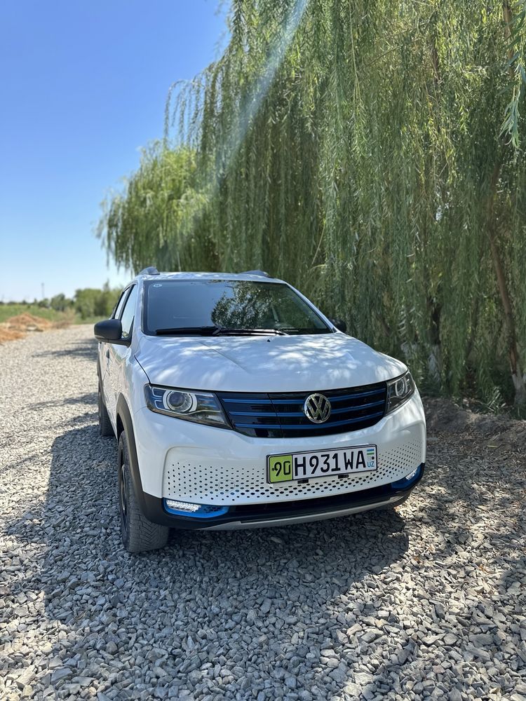 DongFeng Ex1 moshina electrocar