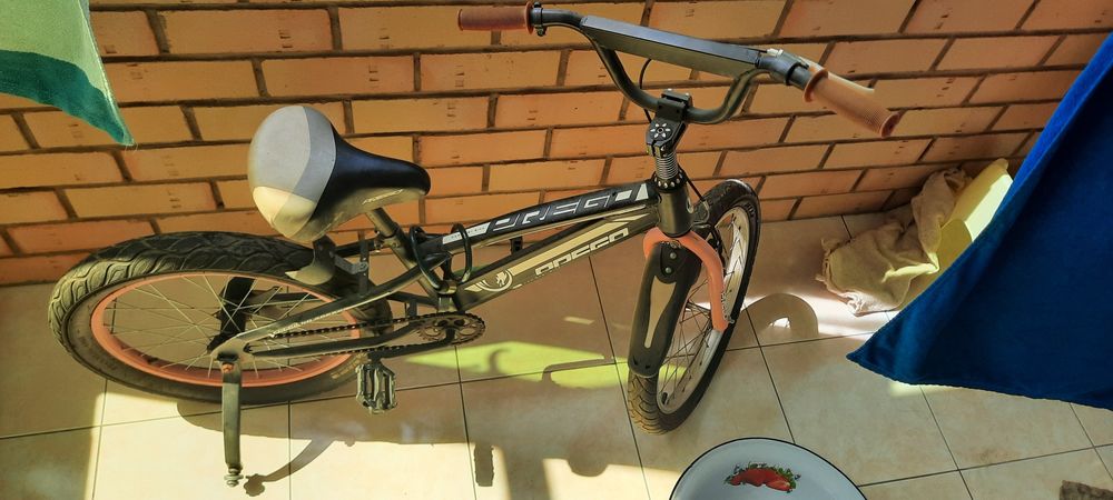 Велосипед детский на 6.7 лет