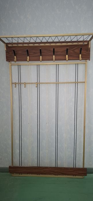 Продам в коридор
