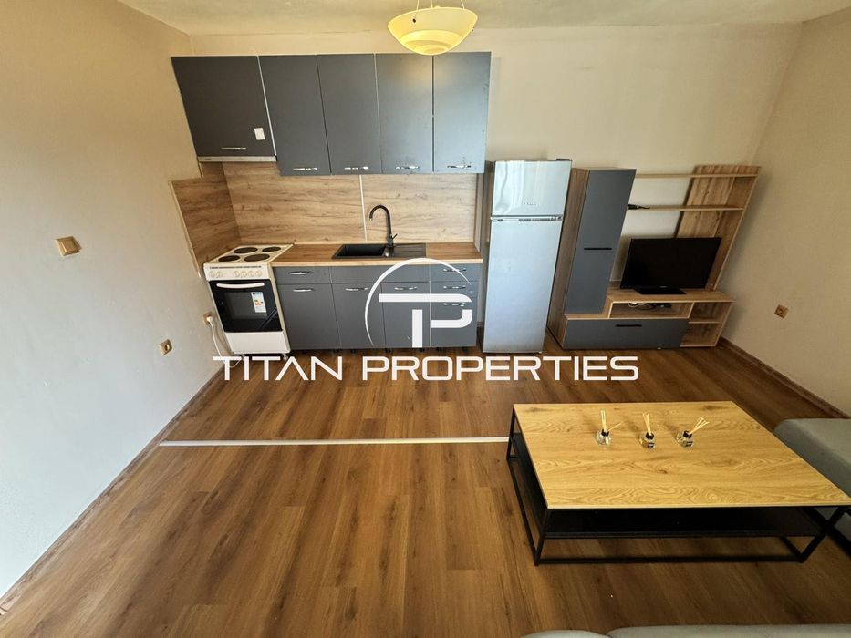 Дава се под наем Тристаен апартамент в Бургас, Славейков - 75 кв.м за 484.5 € - Снимка #1