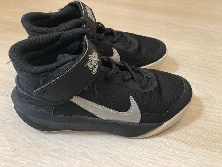 Детски маратонки Nike, размер 33