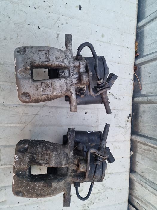 Etrier electric  stanga dreapta Vw Passat b6