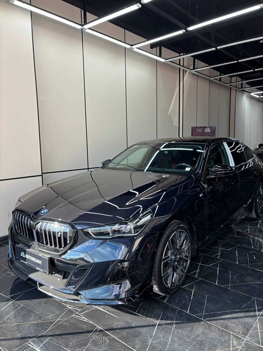 BMW i5 50L M sport sotuvga tayyor srochna