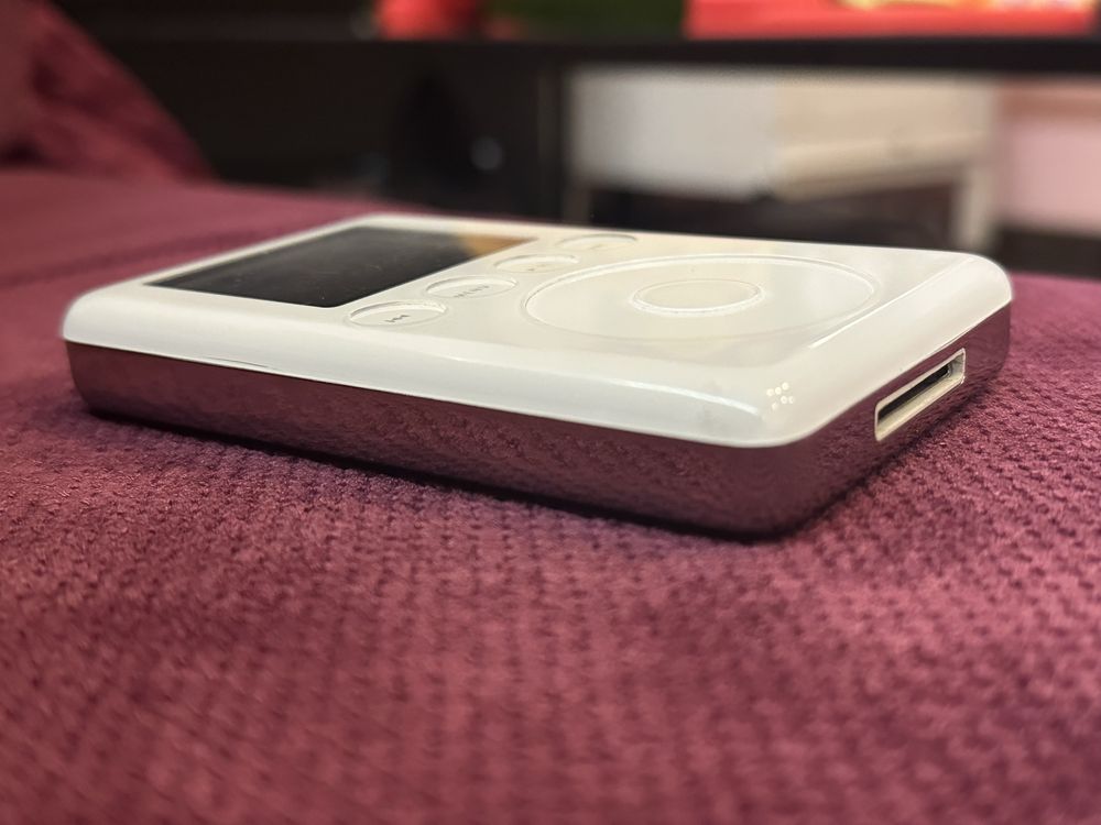 iPod Classic 10gb (оригинална памет) Ипод калсик 3