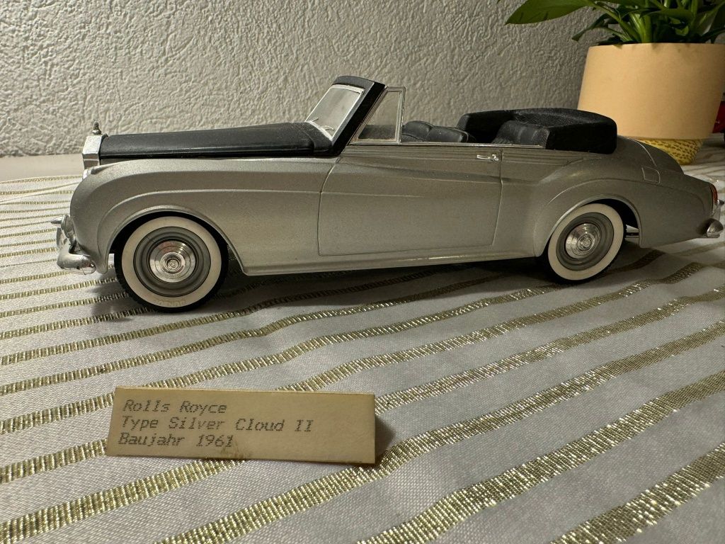 Macheta Rolls Royce 1:18