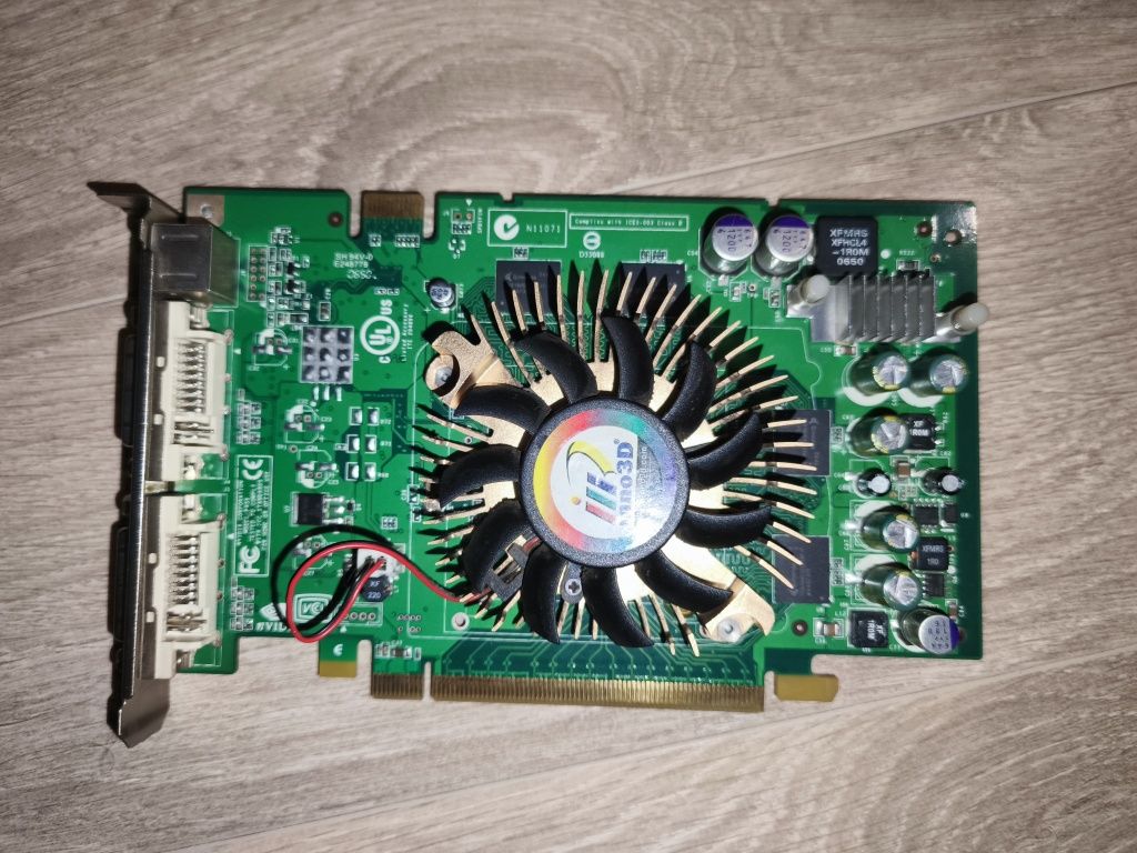 Видеокарта Nvidia geforce 7600 256 mb ram