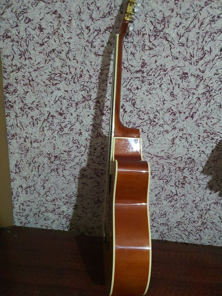 DeViSeV 40 razmerli gitara