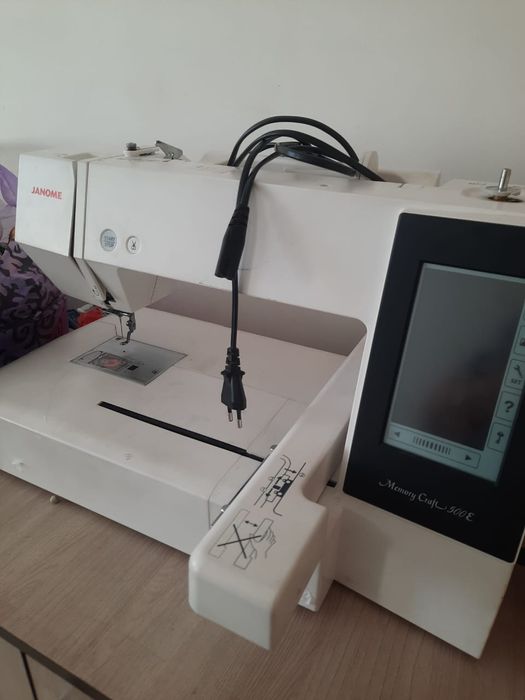 Вышивальная машина Janome
