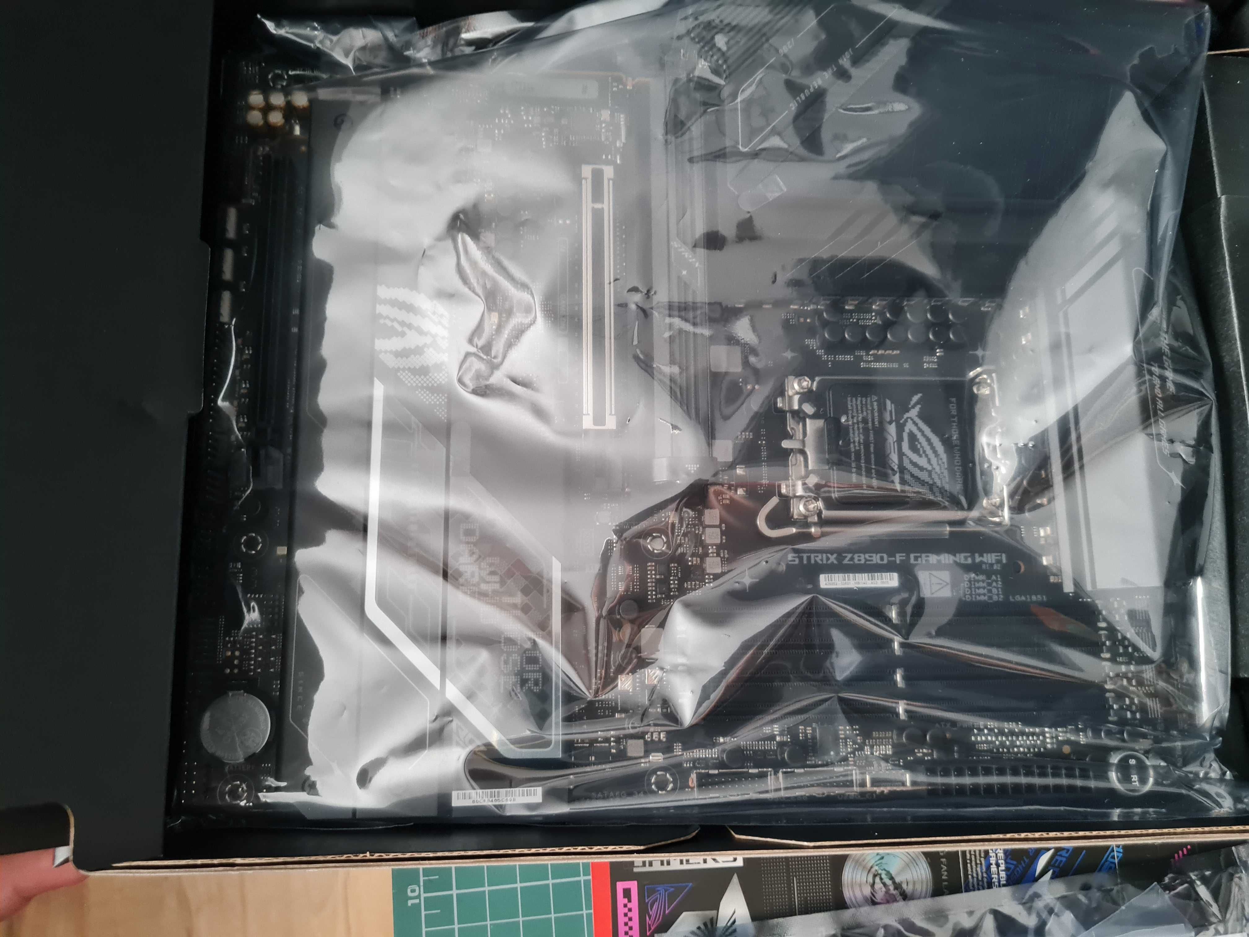 Asus Rog Strix Z890 F-Gaming Дънна платка / Motherboard