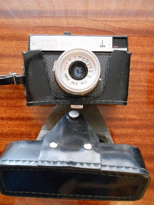 Фотоаппарат "Смена 8М" и фотовспышка к нему