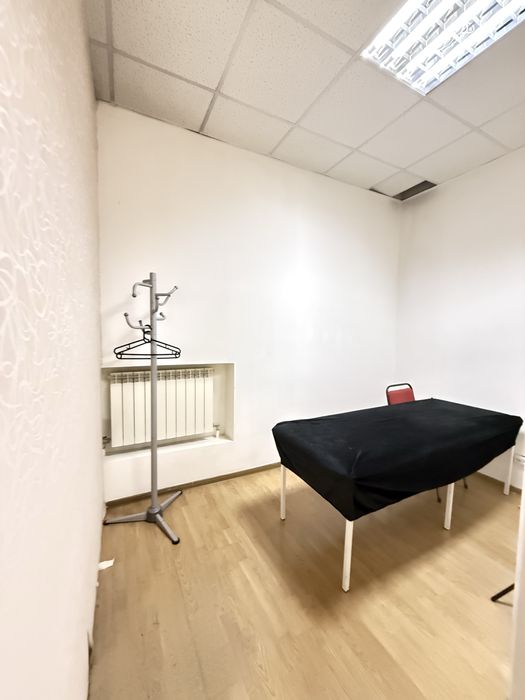 Сдам место  шугаринг,ресницы