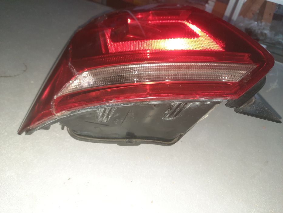 Ляв стоп за VW Polo 5 (6R) 2016 Спукана