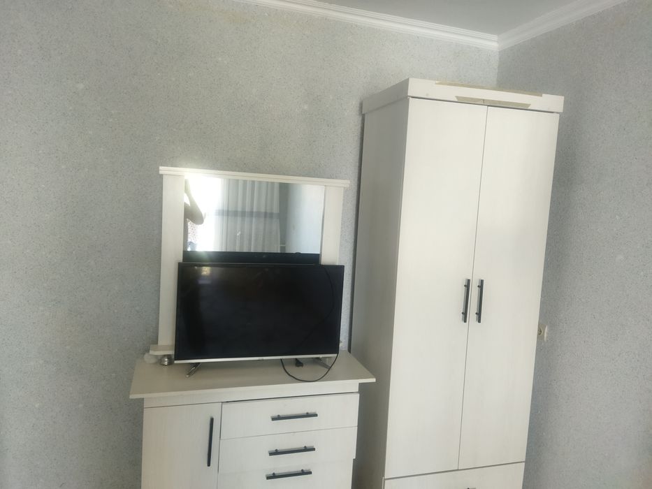 Vatniyda 1 xonali kvartira sotiladi yoki ijaraga betiladi beriladi.