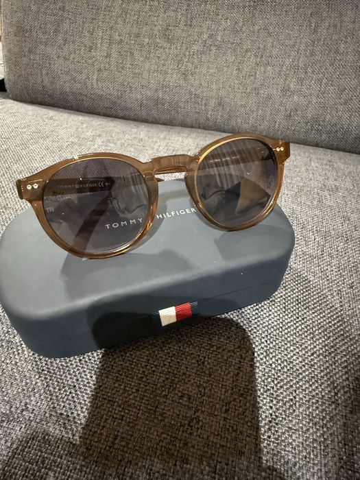 Слънчеви очила Tommy Hilfiger