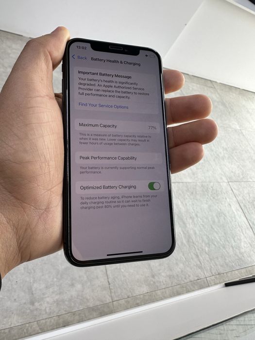 iPhone Xs holat idealizm