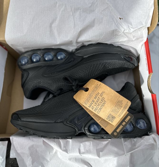 Nike Air Max DN “Triple Black”-size 41