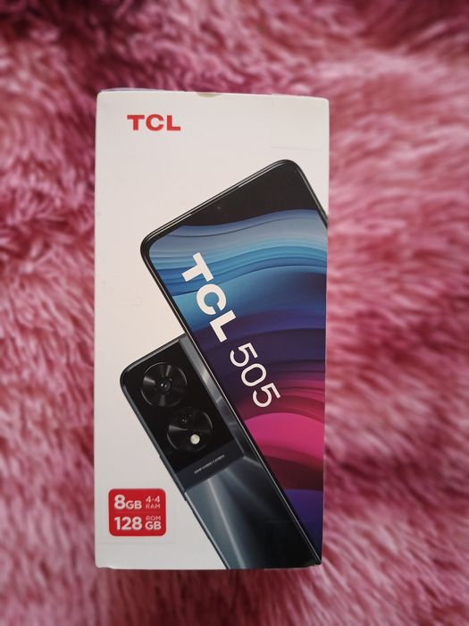 Мобилен телефон TCL 505