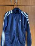 Se vinde trening adidas