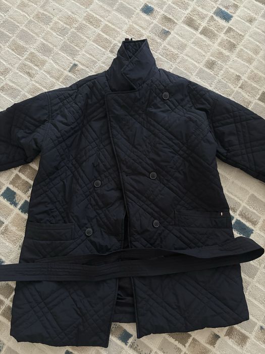 Куртка от бренда томми хилфигер ориг