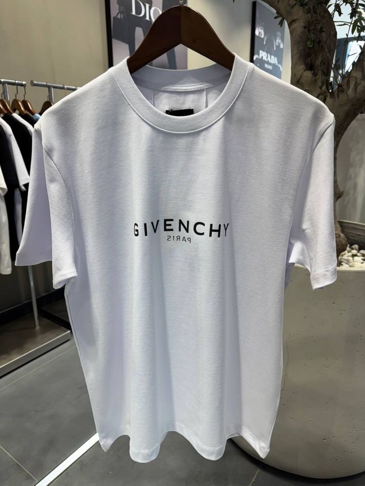 Tricou Givenchy calitate Premium