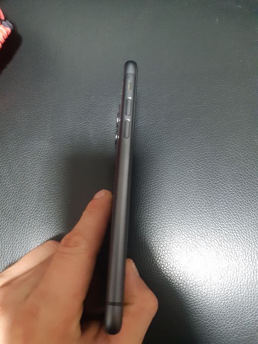 Vand iphone 11 pro 64 gb in stare perfecta !