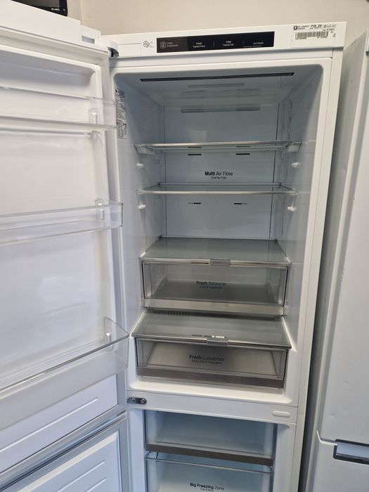 Хладилник с фризер Lg No Frost Инвертор