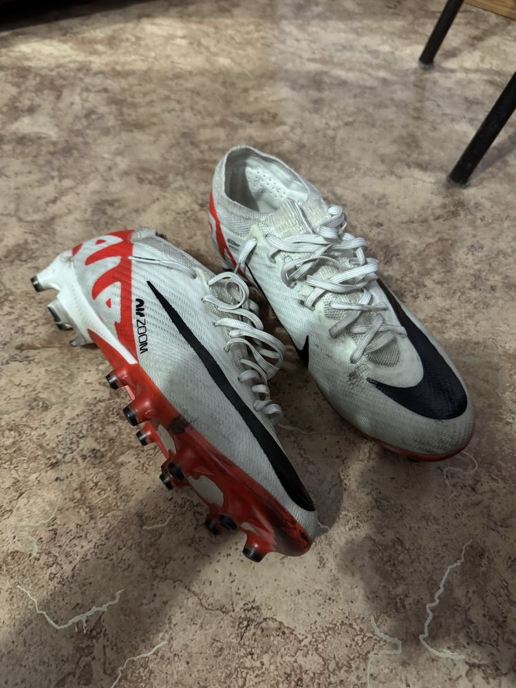 Бутсы Nike mercurial