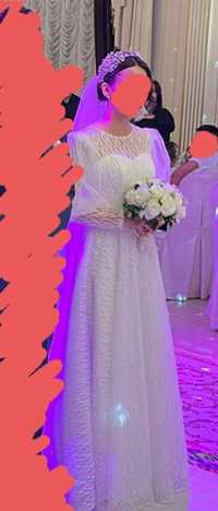 Свадебное платье без кольца с фатой