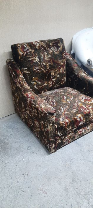 Retapitez canapele, fotolii,scaune,pat matrimonial