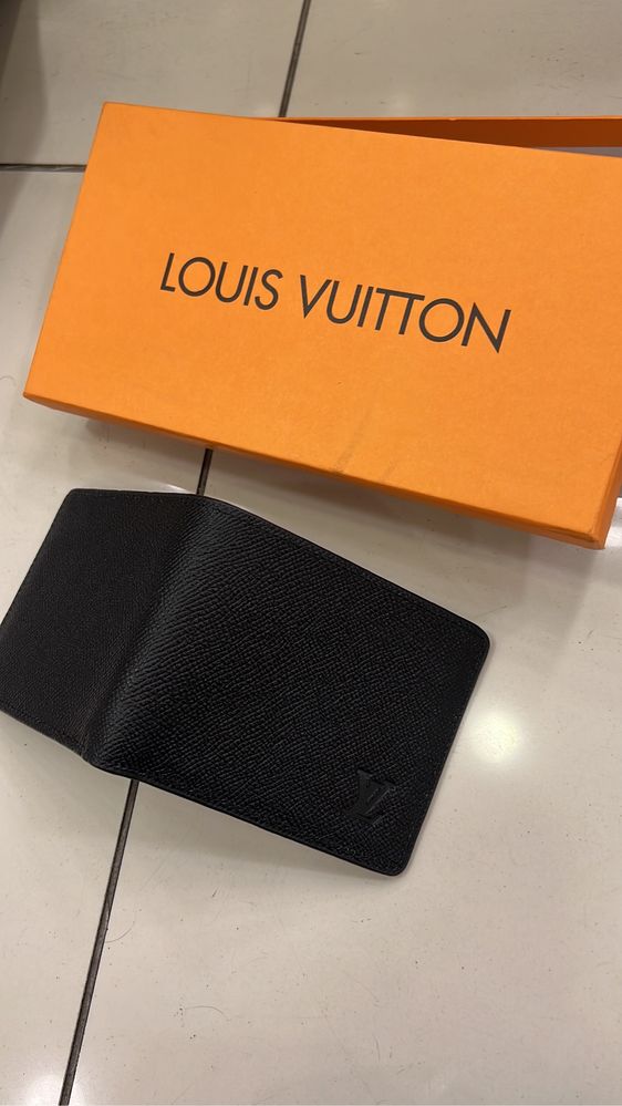 Portofel Louis Vuitton- poze reale 100% -calitate superioara