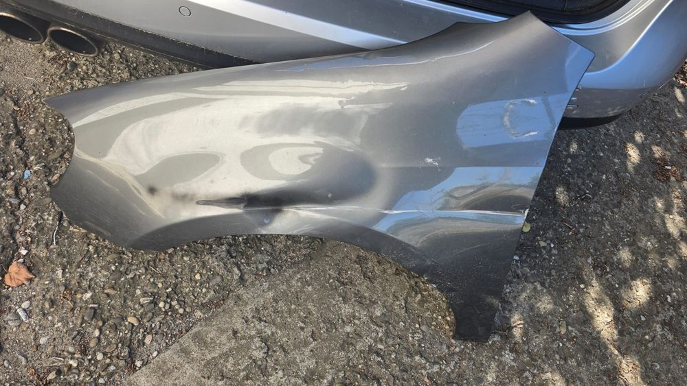 Piese VW Golf 6 trager aripa grila proiector