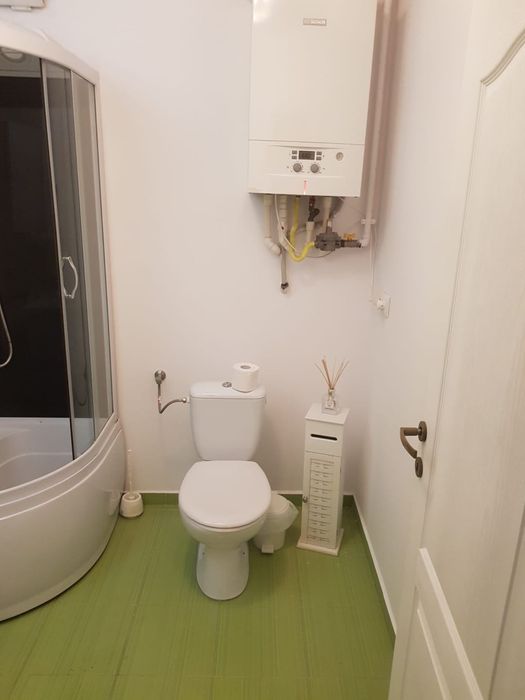 Inchiriez camera centrul Sibiului