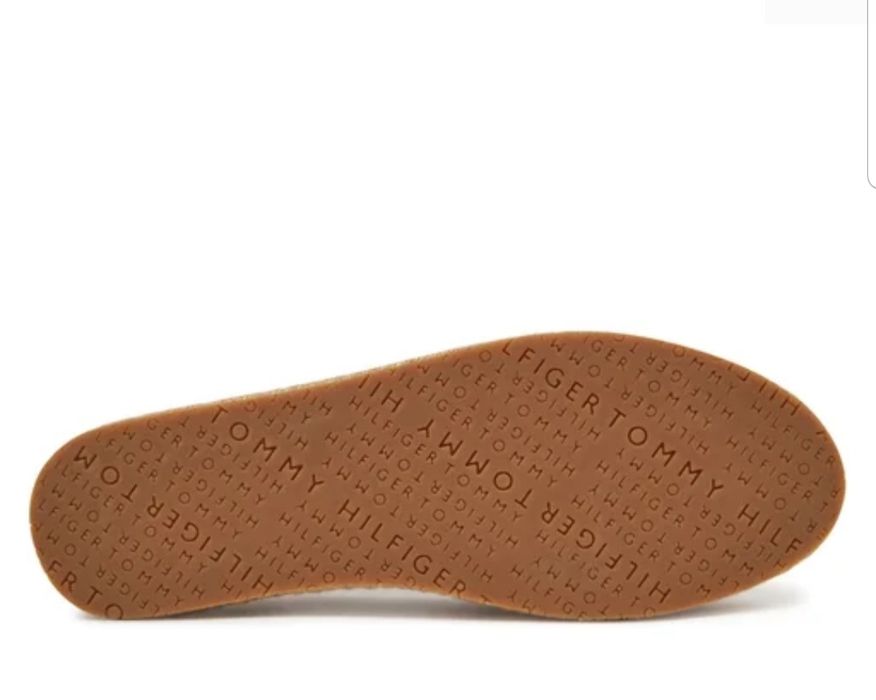Нови еспадрили Tommy Hilfiger.