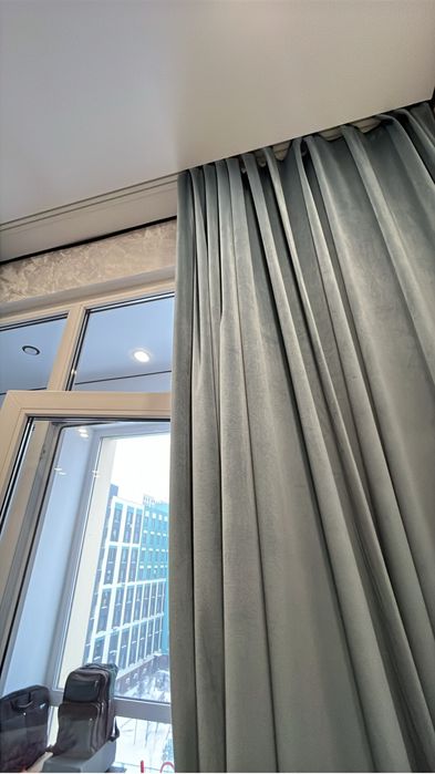 Продам шторы по 3м 6м