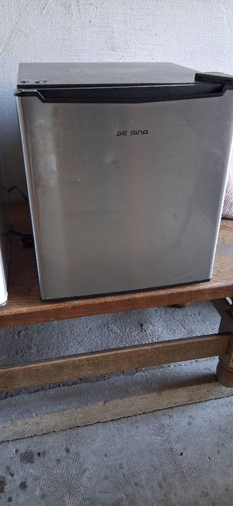 Minifrigider  ușa   inox