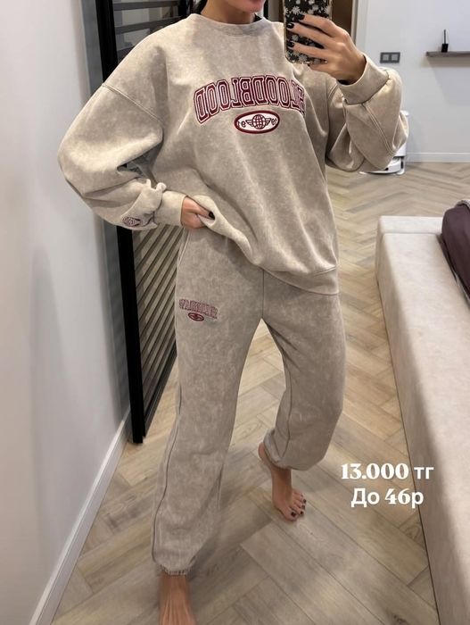 Продам спортивный костюм