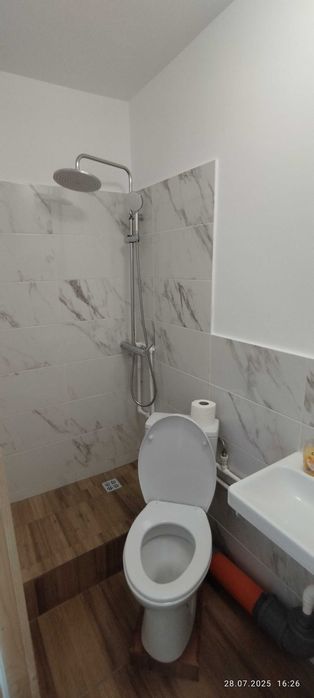 Cameră de cămin 26 mp cu baie proprie – de vânzare