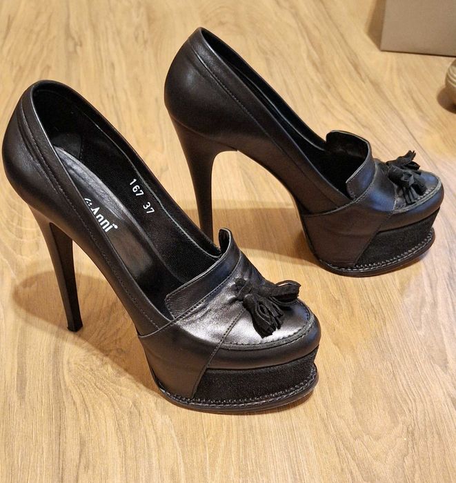 Дамски обувки естествена кожа