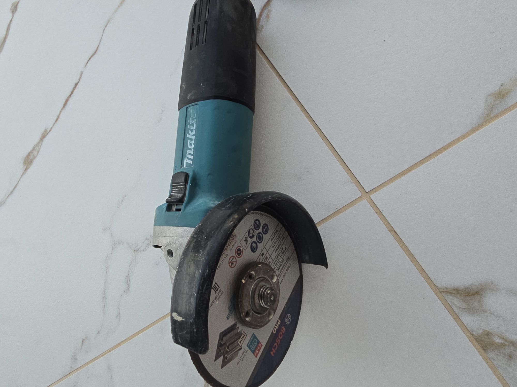 Ъглошлайф Makita 9558NBR